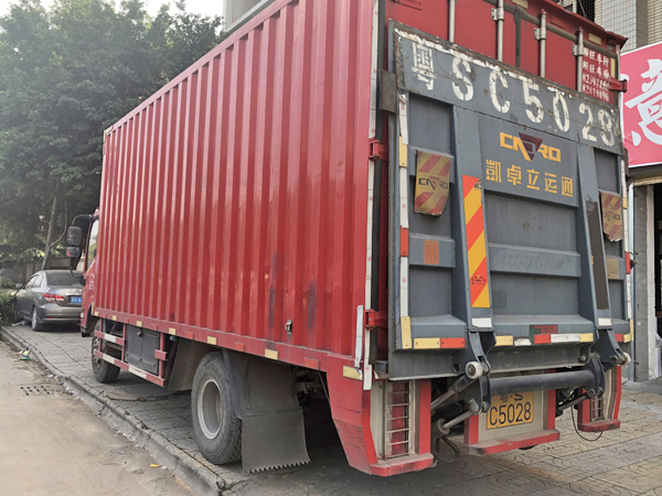 叉車